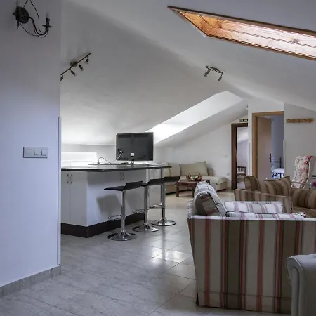 Tatil Evi Stunning Holiday In Cutiellos With Garden *